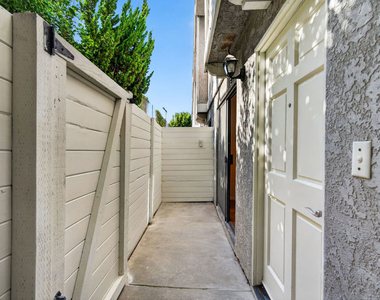 2519 Kansas Avenue - Photo Thumbnail 1