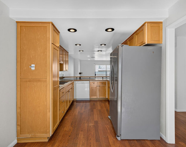 2519 Kansas Avenue - Photo Thumbnail 10