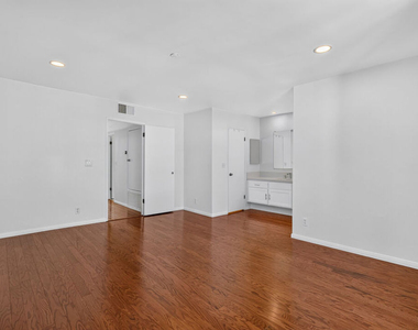 2519 Kansas Avenue - Photo Thumbnail 23