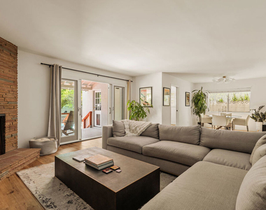 4442 Beeman Avenue - Photo Thumbnail 1