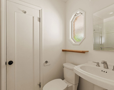 4442 Beeman Avenue - Photo Thumbnail 11