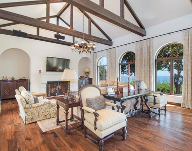 31776 Broad Beach Road - Photo Thumbnail 12