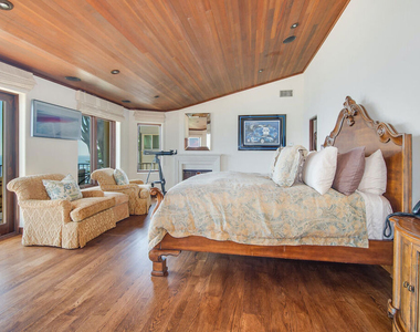 31776 Broad Beach Road - Photo Thumbnail 13