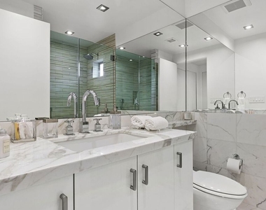 8954 St Ives Drive - Photo Thumbnail 26