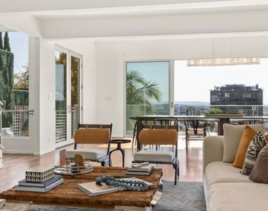8954 St Ives Drive - Photo Thumbnail 4