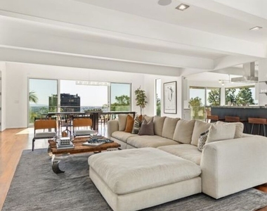 8954 St Ives Drive - Photo Thumbnail 3