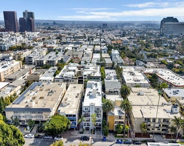 11952 Montana Avenue - Photo Thumbnail 14