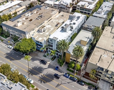 11952 Montana Avenue - Photo Thumbnail 21