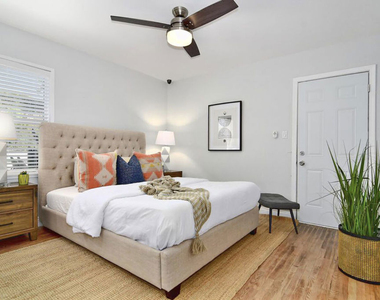 11250 Mississippi Avenue - Photo Thumbnail 12