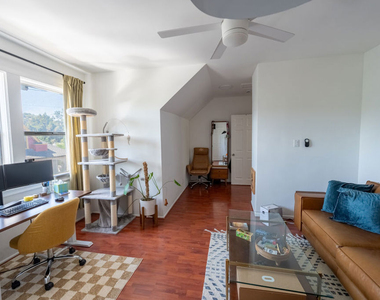 5555 Echo Street - Photo Thumbnail 11
