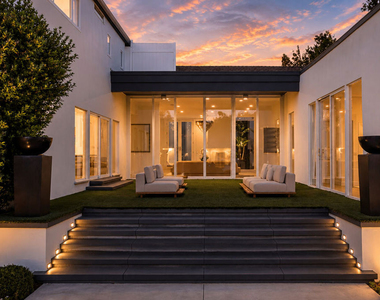 703 N Maple Drive - Photo Thumbnail 2