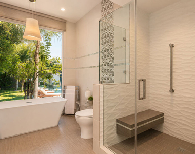 703 N Maple Drive - Photo Thumbnail 23