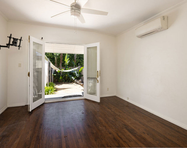 12844 Short Avenue - Photo Thumbnail 9
