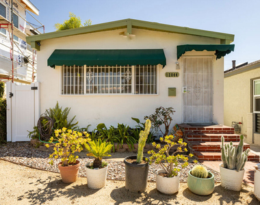 12844 Short Avenue - Photo Thumbnail 14