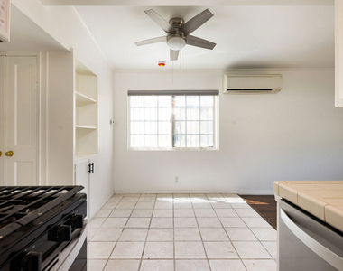 12844 Short Avenue - Photo Thumbnail 6