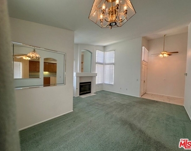 5515 Trevino Way - Photo Thumbnail 10