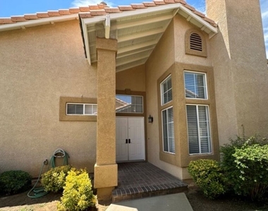 5515 Trevino Way - Photo Thumbnail 4