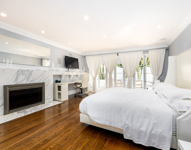1322 Londonderry Place - Photo Thumbnail 17