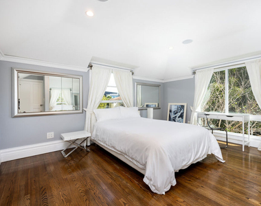 1322 Londonderry Place - Photo Thumbnail 26