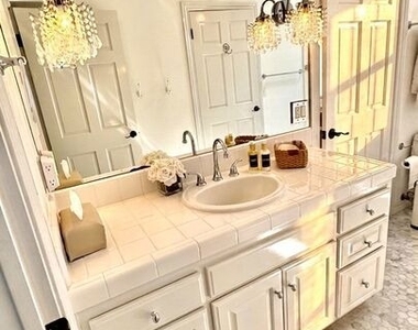 1423 Floresta Place - Photo Thumbnail 44