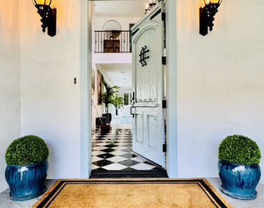 1423 Floresta Place - Photo Thumbnail 10