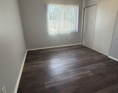 6636 Irvine Avenue - Photo Thumbnail 9