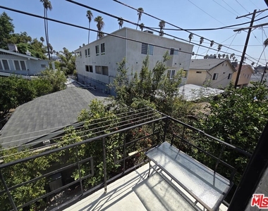 1532 N Harvard Boulevard - Photo Thumbnail 7
