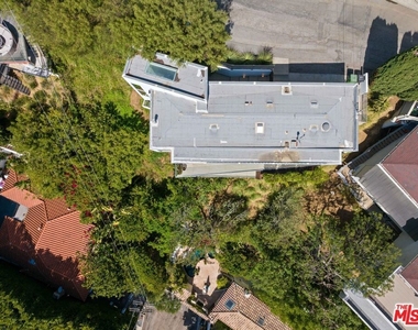 8760 Hollywood Boulevard - Photo Thumbnail 41
