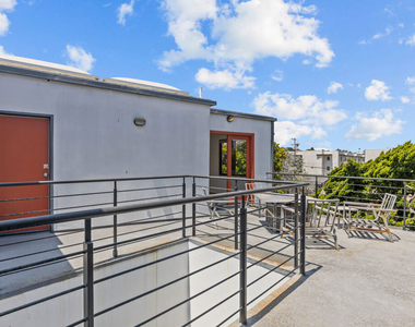 343 Rennie Avenue - Photo Thumbnail 12