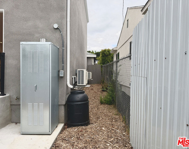 384 Hargrave Street - Photo Thumbnail 4