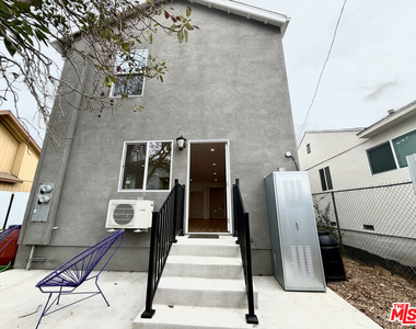 384 Hargrave Street - Photo Thumbnail 3