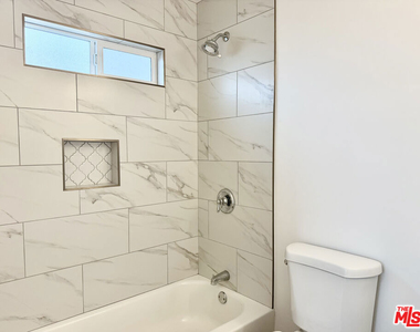 384 Hargrave Street - Photo Thumbnail 19