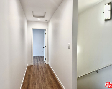 384 Hargrave Street - Photo Thumbnail 20