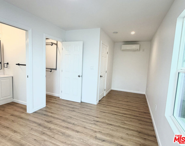 384 Hargrave Street - Photo Thumbnail 16