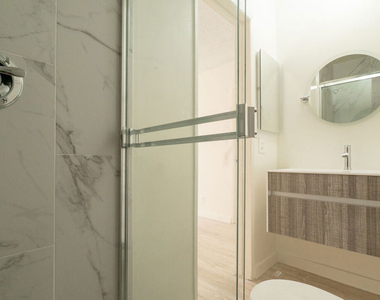 7548 W Hampton Avenue - Photo Thumbnail 21