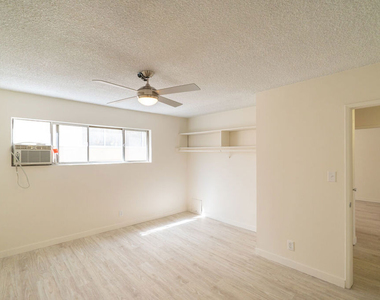 7548 W Hampton Avenue - Photo Thumbnail 41