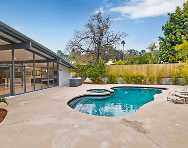 7560 Lolina Lane - Photo Thumbnail 9