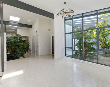 7560 Lolina Lane - Photo Thumbnail 14
