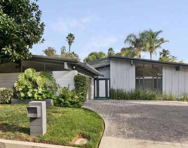 7560 Lolina Lane - Photo Thumbnail 2
