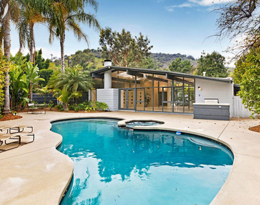 7560 Lolina Lane - Photo Thumbnail 28