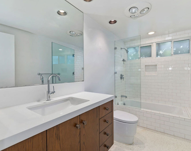 7560 Lolina Lane - Photo Thumbnail 24
