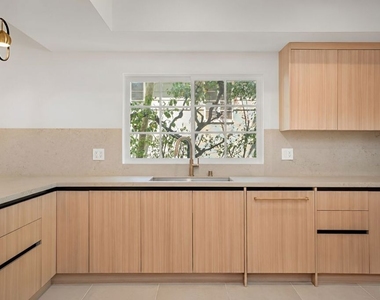 9921 Durant Drive - Photo Thumbnail 3