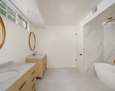 9921 Durant Drive - Photo Thumbnail 13