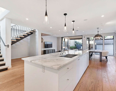 8925 Dorrington Avenue - Photo Thumbnail 3