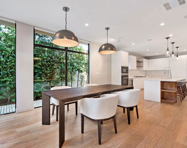 8925 Dorrington Avenue - Photo Thumbnail 4