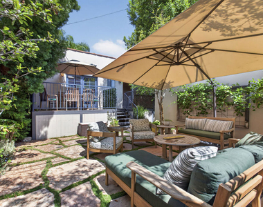 9002 Norma Place - Photo Thumbnail 21