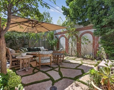 9002 Norma Place - Photo Thumbnail 19