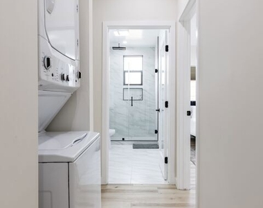 9024 Phyllis Avenue - Photo Thumbnail 16