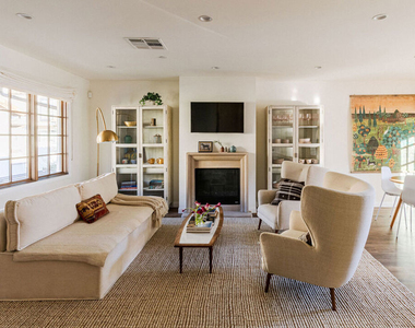 388 S Los Robles Avenue - Photo Thumbnail 5