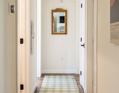 388 S Los Robles Avenue - Photo Thumbnail 12